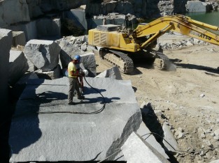 Cinzento Sta. Eulalia Quarry